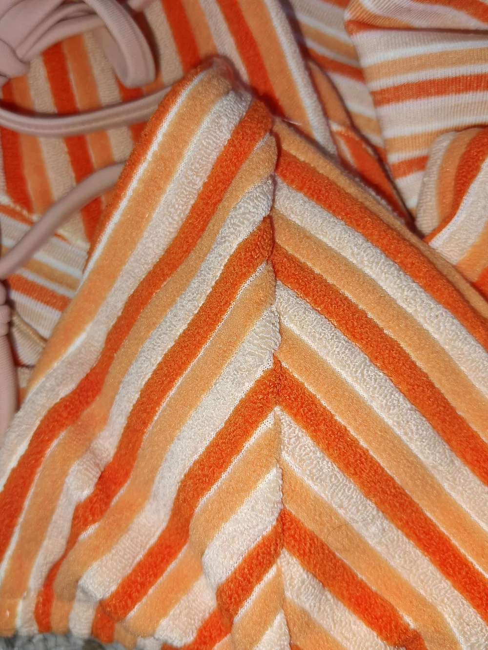 Amazon 3-piece Orange Striped Triangle Tie Bikini Set and Matching Tie Wrap M